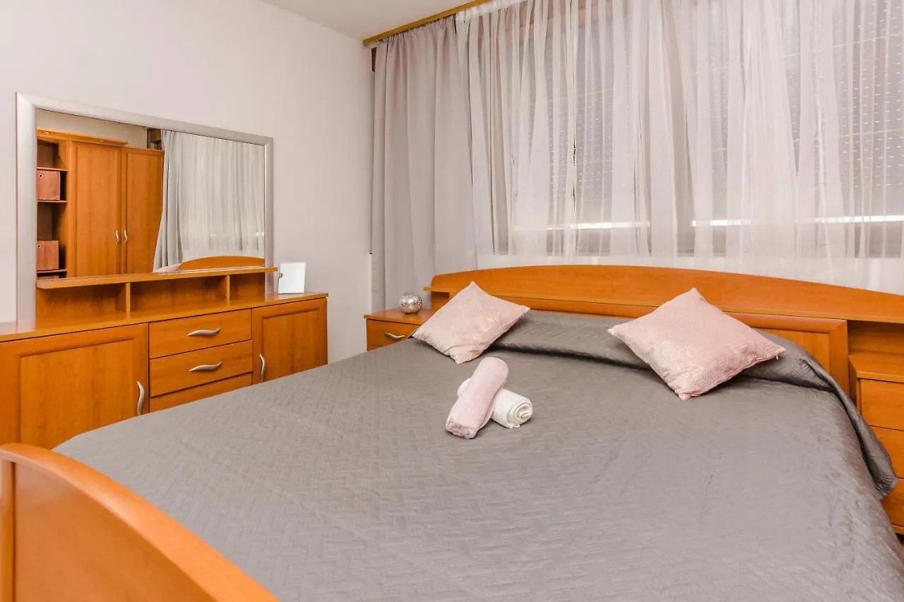 Naomi Apartment Zadar